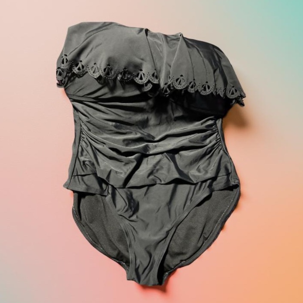 Merona, Black one piece bathing suit.
Size X-Large